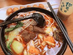 金牌红煨牛腩粉-鑫花溪牛肉米粉(凤凰街创始总店)