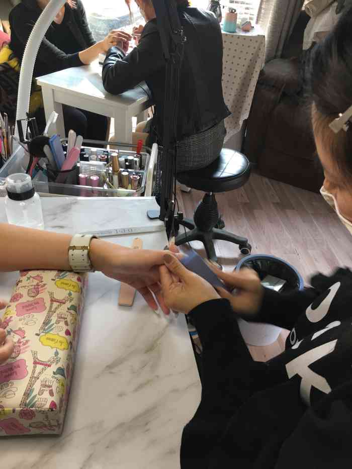 miss chen美甲美睫美容馆-"出去玩就去种了个睫毛和做了个指甲 老板.