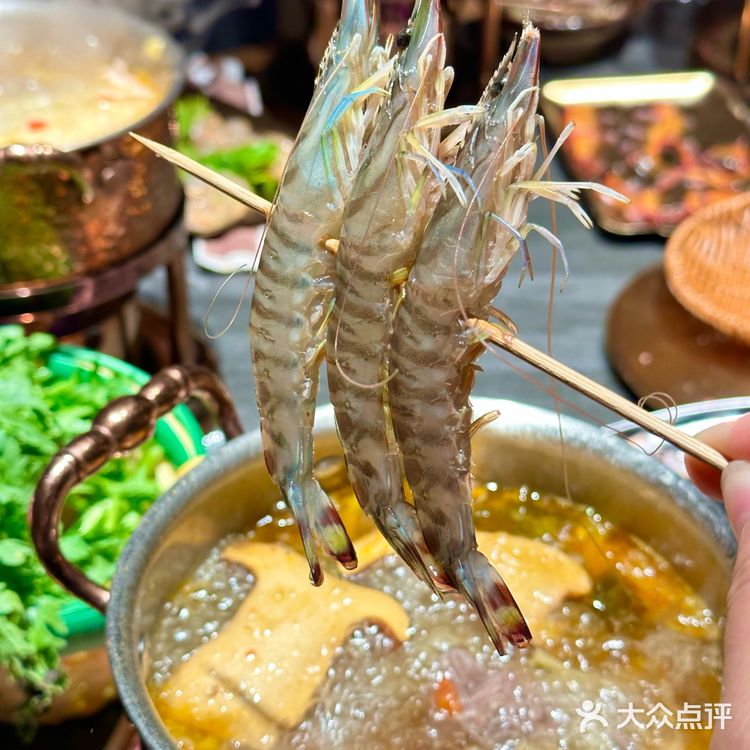 大连首家自选粥底火锅,鲜货自由局太香了