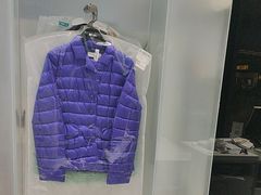 -福奈特洗衣洗鞋(宝华广场店)