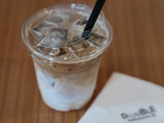 -DOUBLE HAPPINESS 双喜面包咖啡