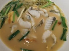 -荣家黄鱼面(前滩太古里店)