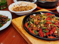 铁板肥肠-龙凤瓦罐煨汤馆(清江东路店)