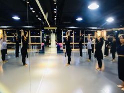 -深舞形体民族舞蹈工作室