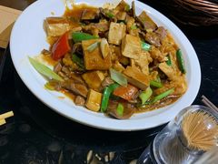 -东口码头·烧鸽子·鱼头泡饼·地方菜(金鹰悦城店)