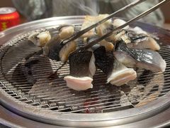 -围炉肉舍•炭烤活鳗•丹东海鲜烤肉(步行街店)