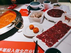 -左庭右院鲜牛肉火锅(金山万达店)