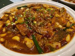 金蒜烧鱼-海尔巴格·新疆菜(吐鲁番店)