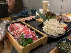 -湊湊火锅·茶憩(东城万达店)