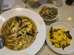 -渔语鱼酸菜鱼新川菜(来福士店)