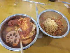 -胖子水煮(铁路三村无任何分店)