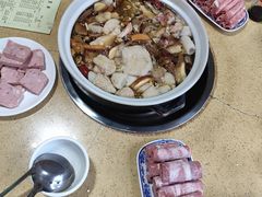 -东巴谷野生菌火锅餐厅