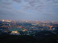 -鬼笑石后山停车场