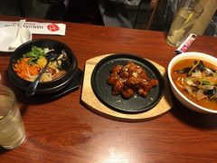 -军硕烤肉·部队火锅(二七万达店)