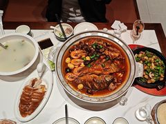 -梅利汴京烤鸭•开封豫菜地标店(东大街店)