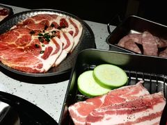 -蚂蚁洞·烤肉大营地(上海静安大悦城店)