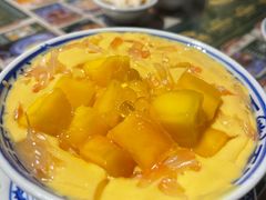 杨枝甘露-广信牛奶甜品世家(台东店)