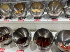 -新百幺妹火锅(新百广场万宇步行街总店)