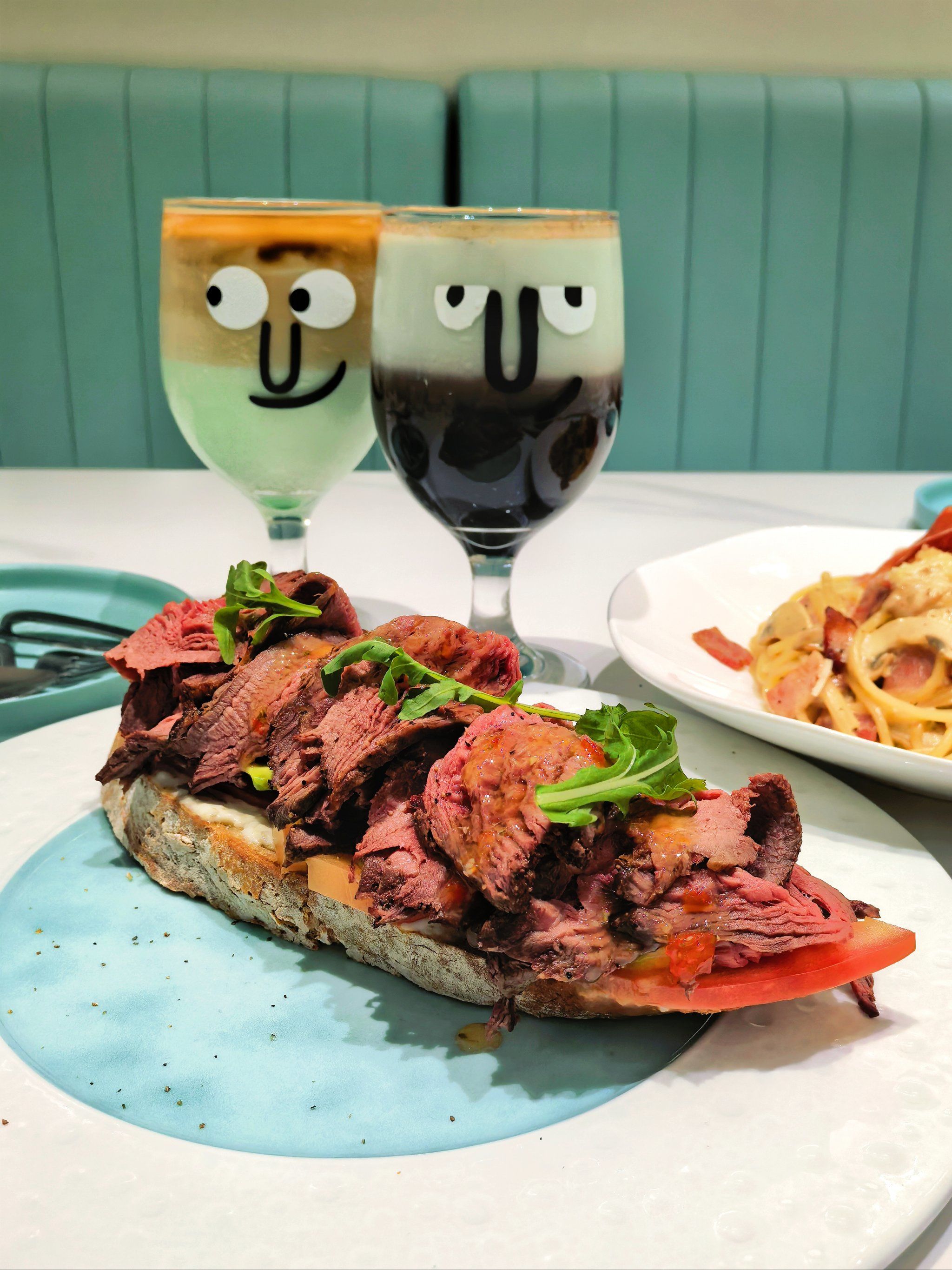 很惊喜～尤其是奶油培根意面!