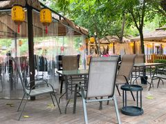 -二荆条·蜀鲜汇城市森林火锅