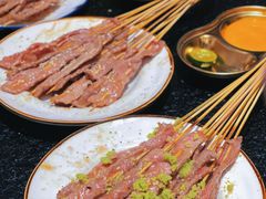 -何妹湿辣牛肉·粤式烧烤砂煲(桂雅路店)