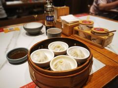 黑松露鲜肉小笼-馋三尺蟹粉小笼(人民广场店)