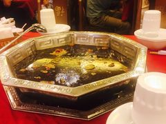 -山城年华老火锅(玉林店)