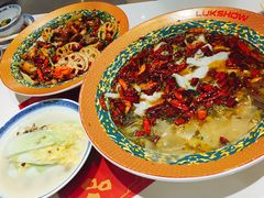 合照-禄鼎记·多口味酸菜鱼(侨鑫店)