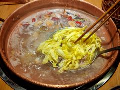 -洱火云南酸菜牛肉火锅(石景山当代商城店)