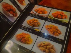 -BHC炸鸡(明洞总店)