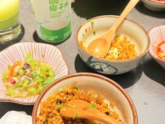 -铭牛烧肉·和牛海鲜自助(高新月牙湖店)