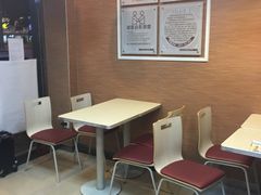 大堂-迈德思客•汉堡•烤鸡(围墙巷店)