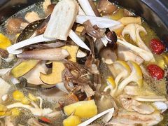 -野菌皇海景野生菌火锅(滨海大道店)