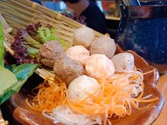 -湊湊火锅·茶憩(南京东路悦荟店)