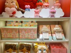 -泡泡玛特POPMART(世豪广场店)