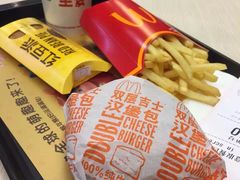 -麦当劳(龙洞店)