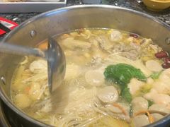 -一席地·本地鸡窝·杭帮鸡火锅(萧山银隆百货店)