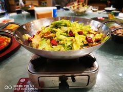 干锅手撕包菜-雍沪里·沪湘融合菜( 康桥店)