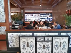 -八府香鸭·啫啫煲(华山路店)