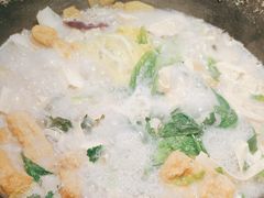 -陈大锅·岳阳鱼馆·地道岳阳菜(美食街店)