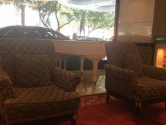 -深圳富苑皇冠假日套房酒店