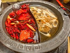 -宽板凳老灶火锅(台湾街店)
