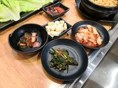-肉甲韩国木炭烤肉(新壹街1店)