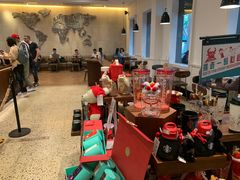 大堂-星巴克臻选(广州沙面店)