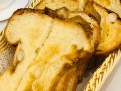 夏威夷果仁面包-弘雅饭店