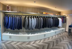 -Color卡诺婚纱礼服馆(南京严选店)