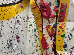 -问山MountQuest攀岩馆