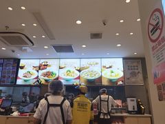 -小杨生煎(金山百联购物中心3楼店)