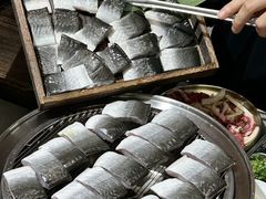 -围炉肉舍丹东海鲜烤肉·烤活鳗(步行街店)