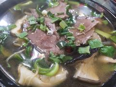牛肉粉汤-冷峰马家鸡蛋牛奶醪糟(八朗学五巷店)